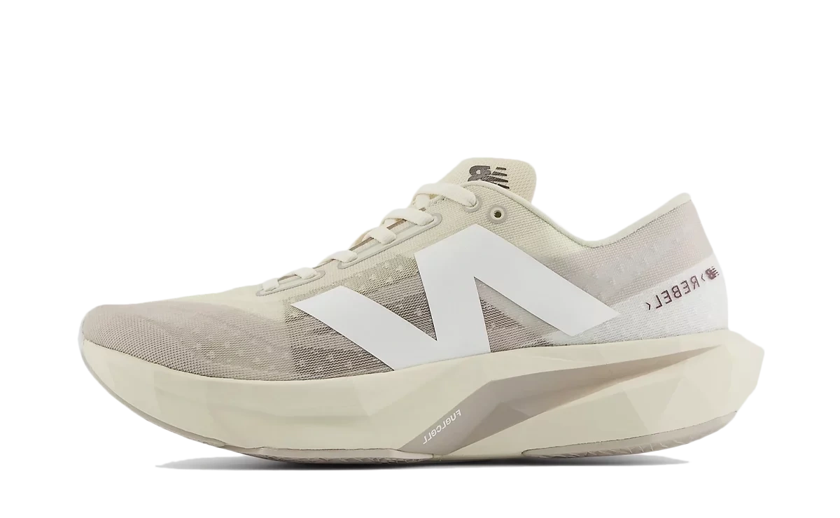 Foto del prodotto New Balance FuelCell Rebel v4 x Sydney McLaughlin-Levrone 'Linen' (W)