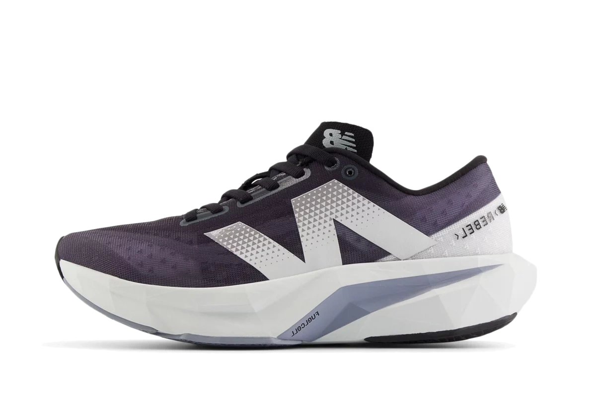Foto del prodotto New Balance FuelCell Rebel v4 'Graphite Black' (W)