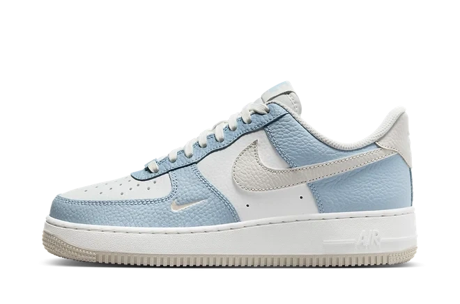 Photo du produit Nike Air Force 1 '07 'Light Armory Blue' (W)