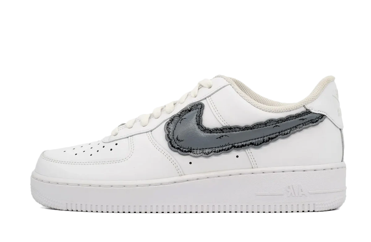 Foto del prodotto Nike Air Force 1 Low KAWS Sky High Farm Workwear White