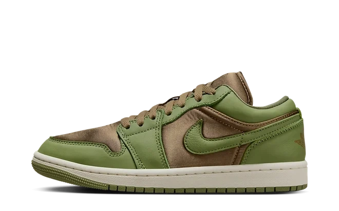 Photo du produit Jordan 1 Low SE Brown Kelp Sky J Light Olive (W)