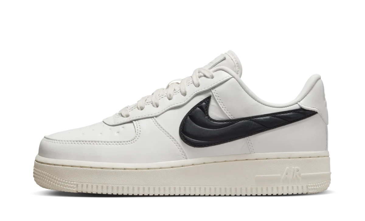 Foto del prodotto Nike Air Force 1 '07 Quilted Swoosh Phantom Black (W)