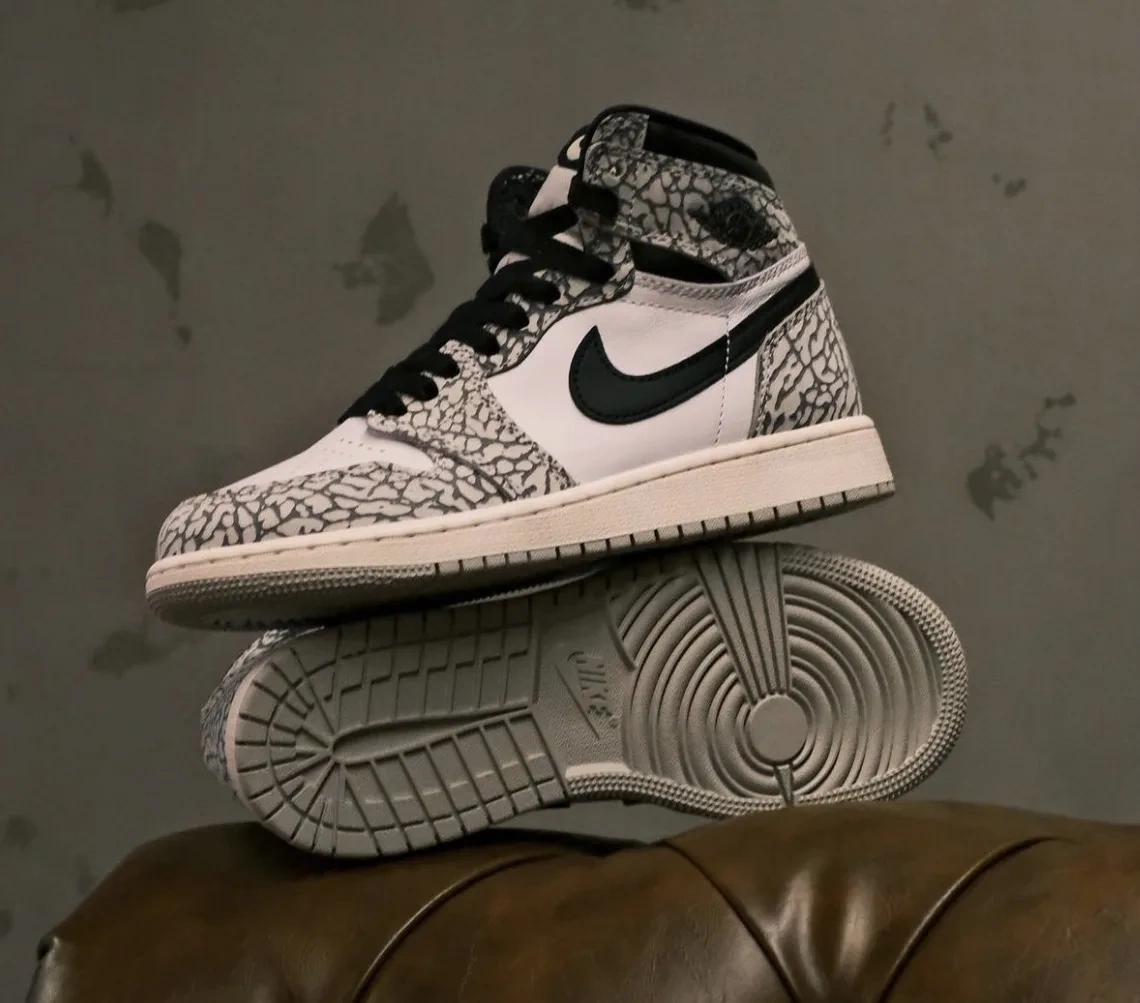 Jordan 1 Retro High OG White Cement