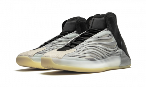 YZY QNTM BSKTBL (Performance Basketball Model)