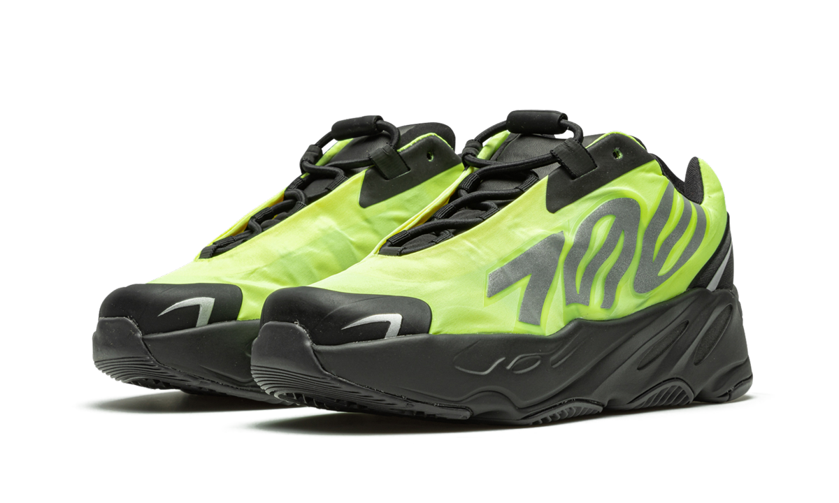 Yeezy Boost 700 MNVN Phosphor (Kids)