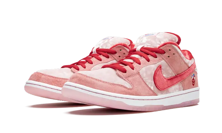 Nike SB Dunk Low StrangeLove Skateboards (Regular Box)