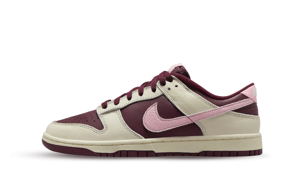 Nike Dunk Low Retro PRM Valentine’s Day (2023)