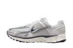 Nike Zoom Vomero 5 Photon Dust Metallic Silver (W)