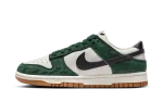 Nike Dunk Low ‘Green Snake’ (W)