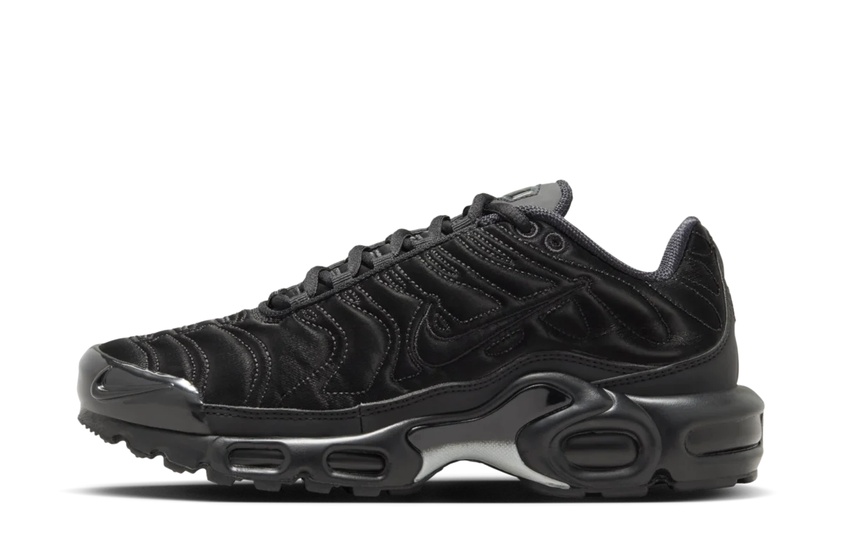 Nike Air Max Plus ‘Triple Black’ (W)