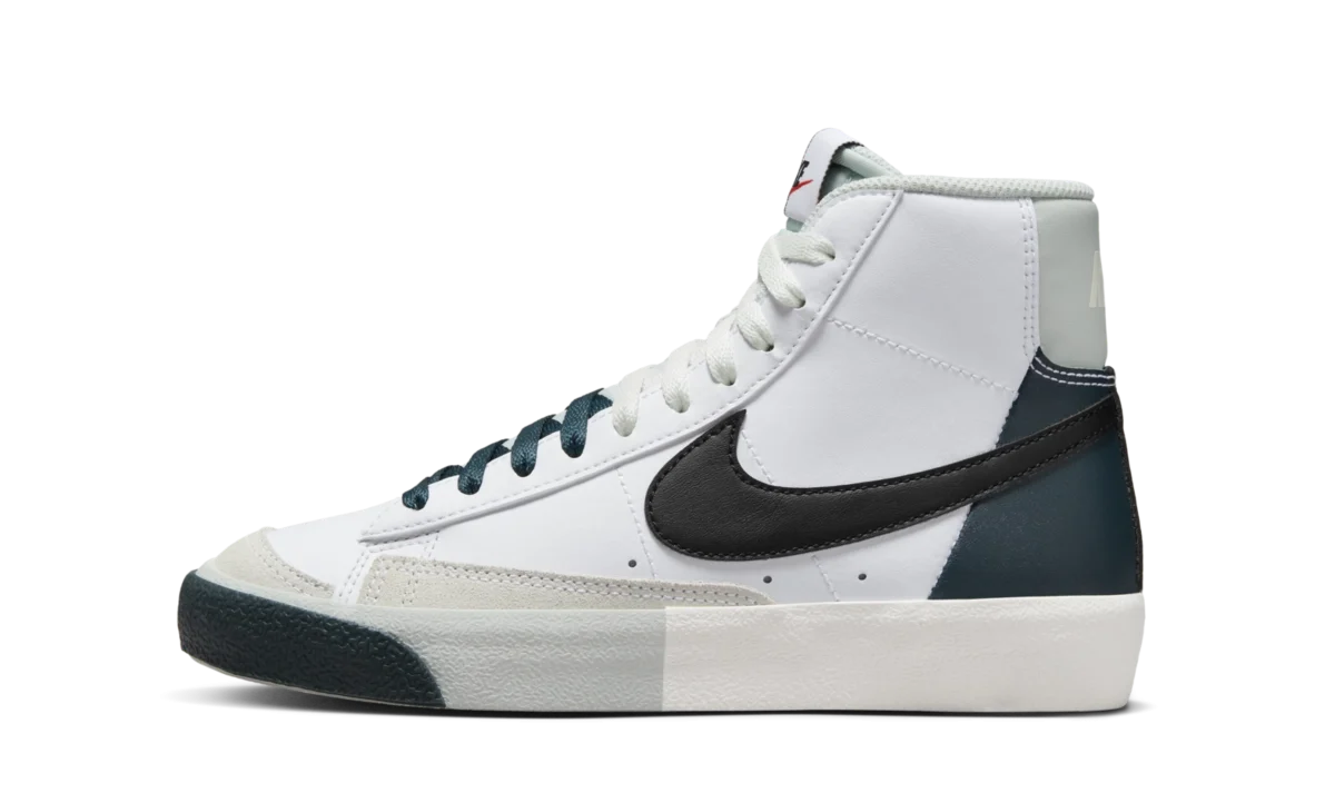 Nike Blazer Mid ’77 SE ‘Split White Spruce’ (GS)