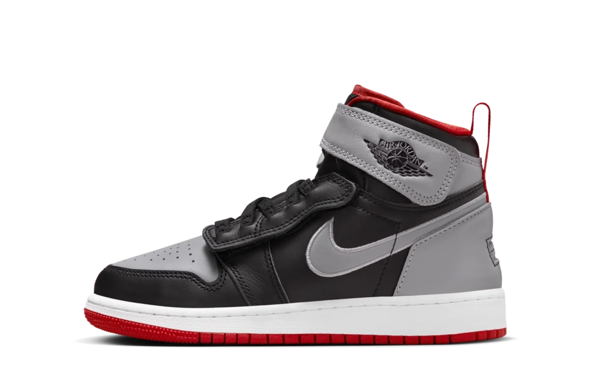 Air Jordan 1 High FlyEase ‘Cement Grey’ (GS)