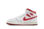 Air Jordan 1 Mid SE ‘White Dune Red’ (GS)