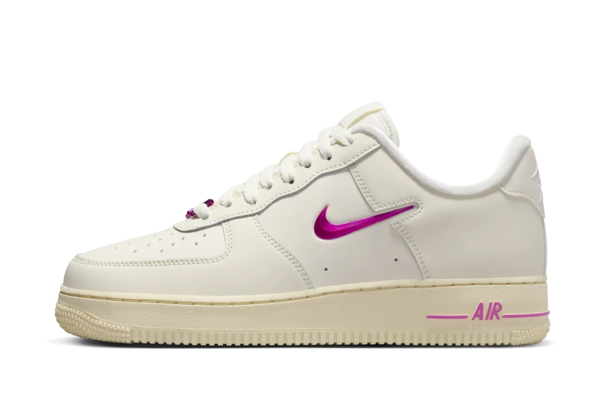 Nike Air Force 1 ’07 ‘Just Do It Coconut Milk’