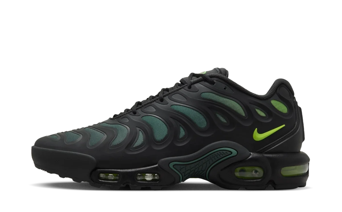 Nike Air Max Plus Drift Black Volt