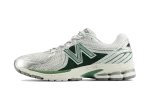 New Balance 860 V2 Mallard Green