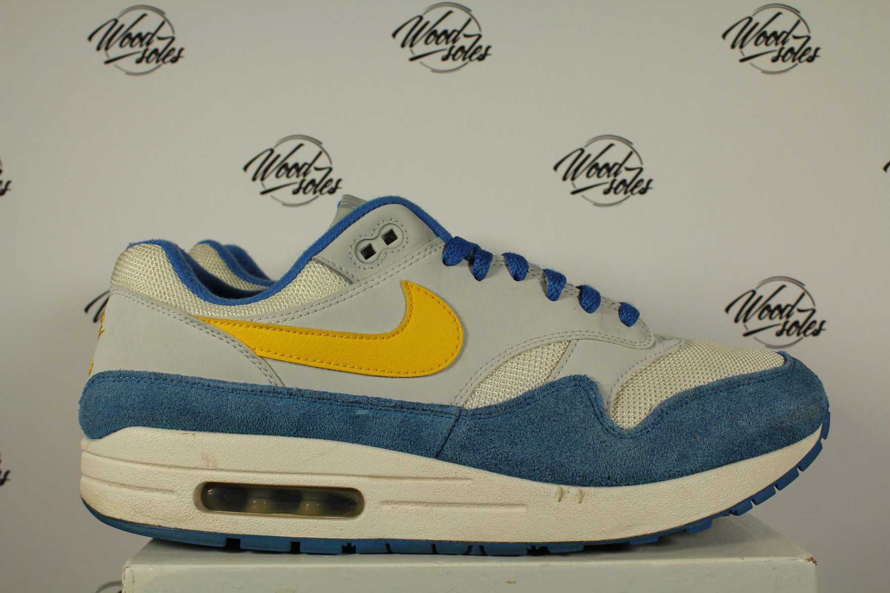 Nike Air Max 1 Signal Blue