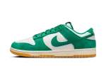 Nike Dunk Low SE Malachite