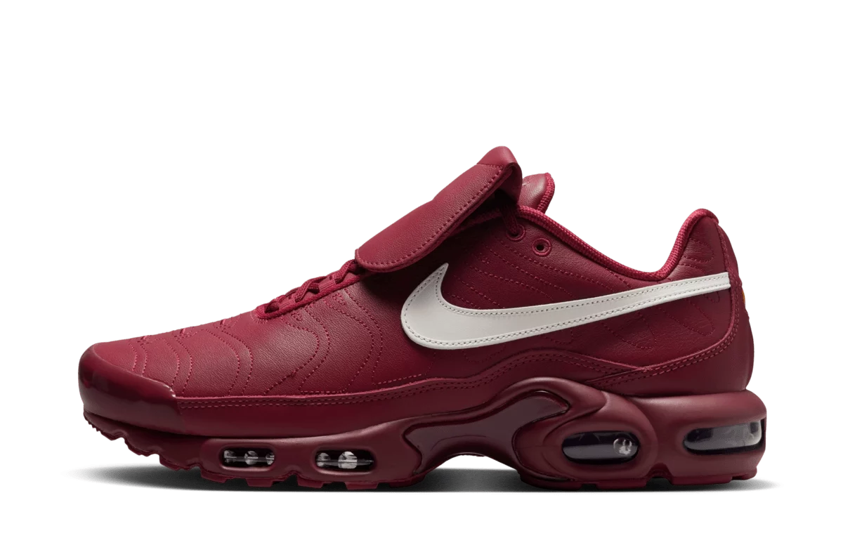 Nike Air Max Plus Tiempo ‘Team Red’