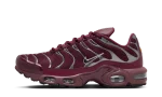 Nike Air Max Plus SE ‘Night Maroon’